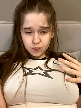 Snapshot of HornyGirlH chatting on 11-16-25, 11:32 HornyGirlH online show from 11-16-25, 11:32