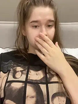 Snapshot of HornyGirlH chatting on 12-01-25, 02:38 HornyGirlH online show from 12-01-25, 02:38