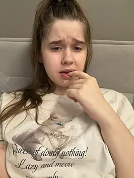 HornyGirlH online show from 04-05-26, 12:30