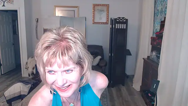 SindeeDix online show from 05-30-26, 12:02