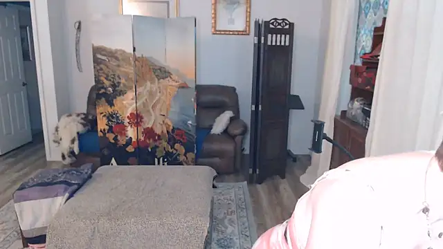 SindeeDix online show from 05-31-26, 12:12