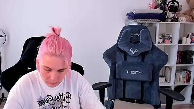 hotblonds online show from 09-22-25, 10:50