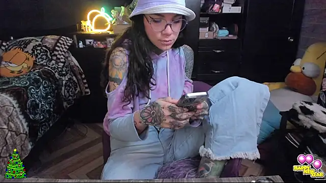 Snapshot of Lilmarieee chatting on 12-30-24, 08:47 Lilmarieee online show from 12-30-24, 08:47