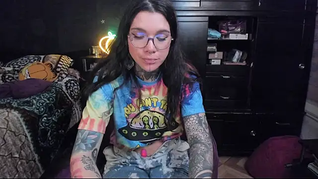 Snapshot of Lilmarieee chatting on 01-31-25, 12:50 Lilmarieee online show from 01-31-25, 12:50