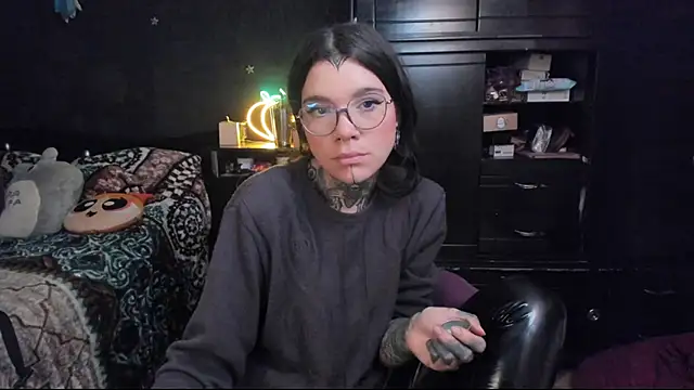 Snapshot of Lilmarieee chatting on 02-13-25, 09:27 Lilmarieee online show from 02-13-25, 09:27