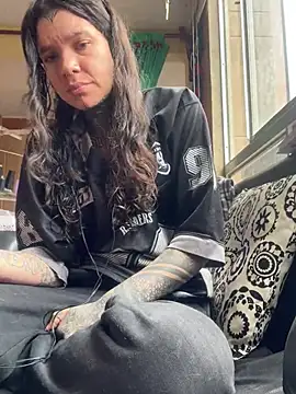 Snapshot of Lilmarieee chatting on 02-26-25, 02:04 Lilmarieee online show from 02-26-25, 02:04