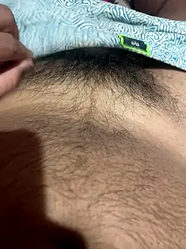 Snapshot of edwinlovee chatting on 10-31-25, 11:39 edwinlovee online show from 10-31-25, 11:39