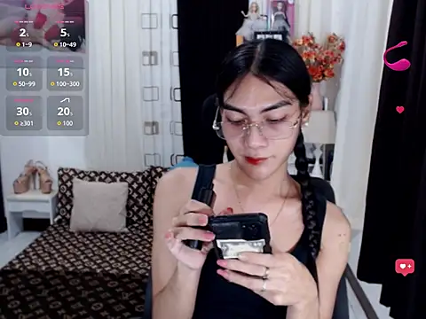 LAVIDALENATS online show from 12-17-25, 09:15