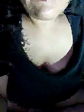 Snapshot of Annerae chatting on 01-06-26, 03:16 Annerae online show from 01-06-26, 03:16