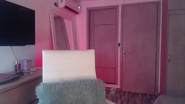 Brown skin11 online show from 11-10-25, 09:14