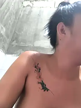 QuiinMollyXxX online show from 10-05-25, 07:56