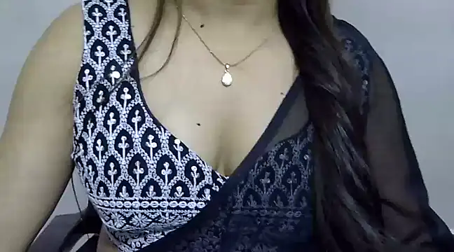 Snapshot of mahira_999 chatting on 02-01-25, 07:47 mahira 999 online show from 02-01-25, 07:47