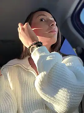 Snapshot of YOUR-KARINA chatting on 12-29-24, 03:33 YOUR-KARINA online show from 12-29-24, 03:33