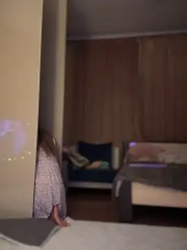 YOUR-KARINA online show from 11-21-25, 05:33