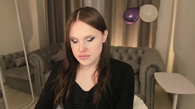 EffieMinki online show from 04-11-26, 09:08