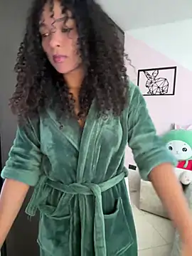 mariam hill online show from 12-28-24, 02:42