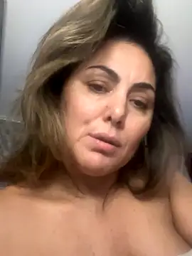 Emma roqueen online show from 11-12-25, 10:09