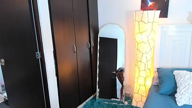 SarahCinnamon- online show from 03-03-25, 07:28