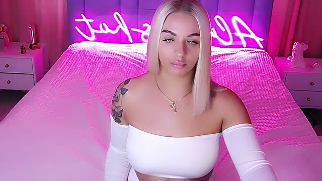 AllwaysHotJ online show from 10-15-25, 02:01