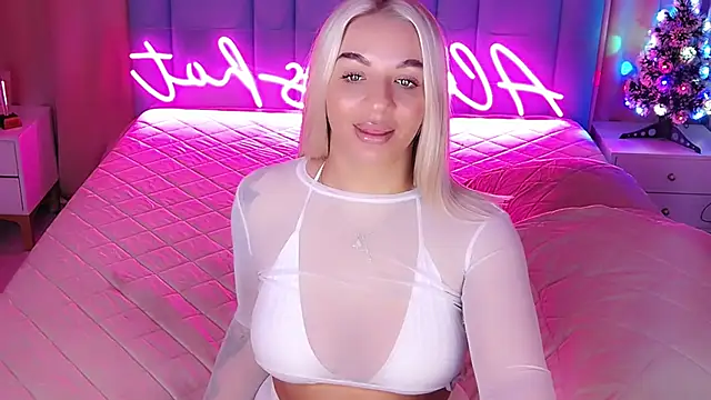 AllwaysHotJ online show from 12-18-25, 02:39