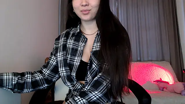 Lili asian online show from 10-30-25, 11:22