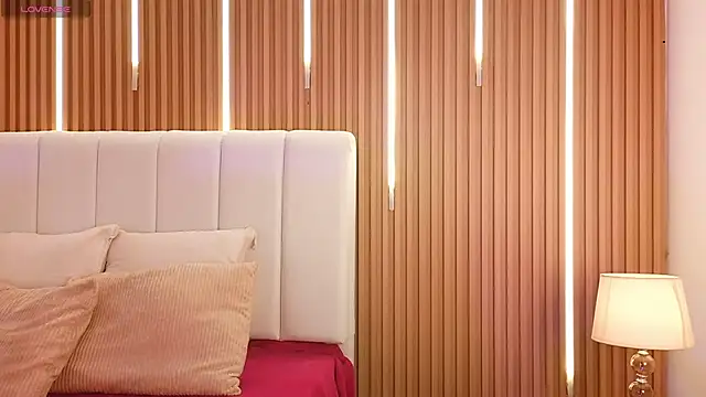 KimSensual  online show from 04-09-26, 12:32