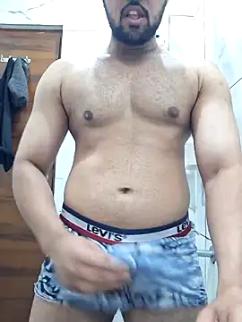 Snapshot of GYMBOY0071 chatting on 04-08-26, 06:46 GYMBOY0071 online show from 04-08-26, 06:46