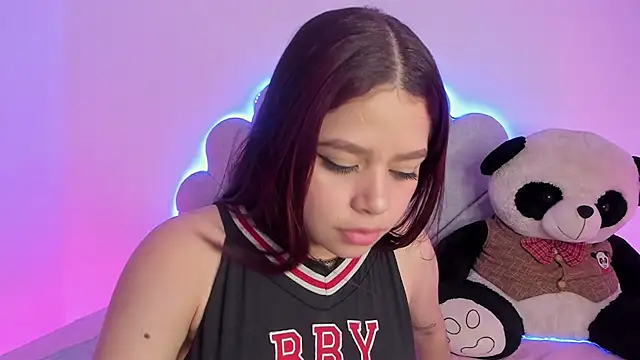 EmmaClarck online show from 02-11-25, 10:28