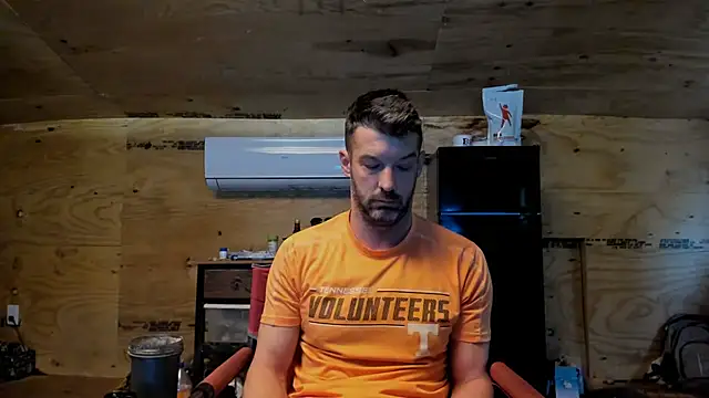 Kenny Kyle online show from 10-26-25, 01:39