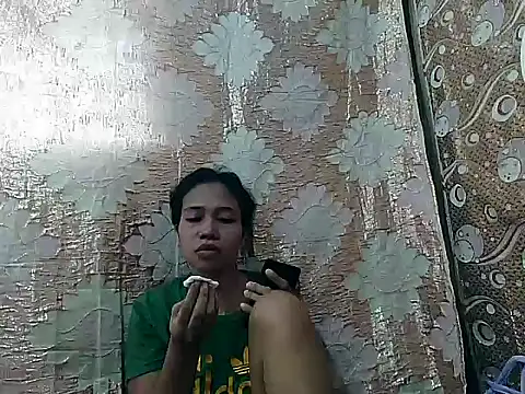 PinaySkinnyGirl online show from 04-01-26, 01:50