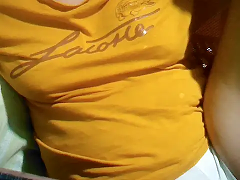 Snapshot of ashlylove25 chatting on 05-15-26, 11:12 ashlylove25 online show from 05-15-26, 11:12