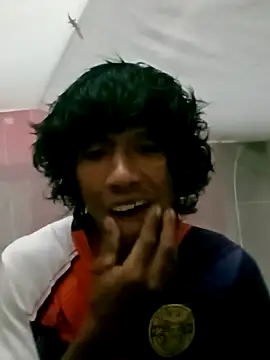 Snapshot of Kungsm@xh chatting on 09-28-25, 03:17 Kungsmxh online show from 09-28-25, 03:17