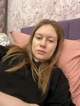 ConnieDaw online show from 12-19-24, 10:34