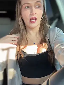 lunagirl13 online show from 11-21-25, 06:17