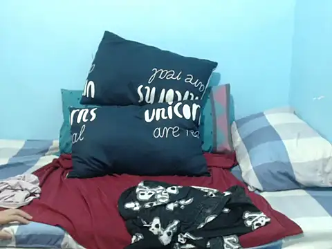 Snapshot of stacie_iris chatting on 04-05-26, 01:03 stacie iris online show from 04-05-26, 01:03