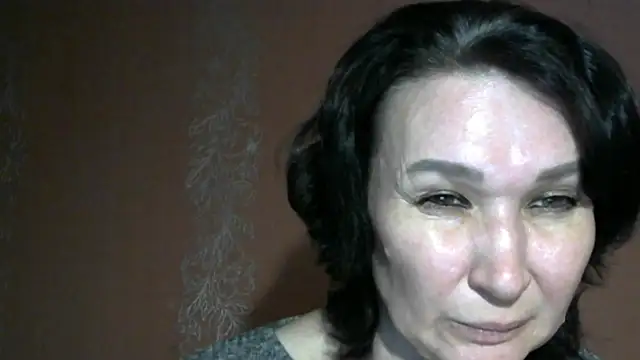 Snapshot of PrettyAndWild chatting on 09-19-25, 03:45 PrettyAndWild online show from 09-19-25, 03:45