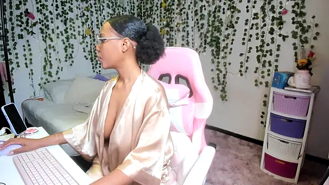 violeta milleer online show from 02-11-26, 06:24