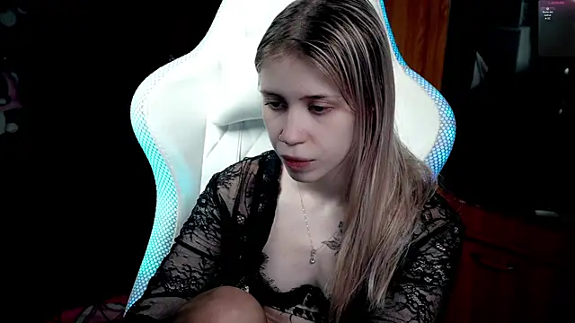 ho1yho1e online show from 11-29-25, 06:44