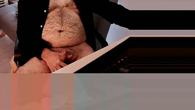 Snapshot of Sanders_White chatting on 12-05-24, 02:42 Sanders White online show from 12-05-24, 02:42