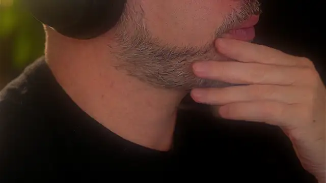 Snapshot of Sanders_White chatting on 09-18-25, 04:53 Sanders White online show from 09-18-25, 04:53