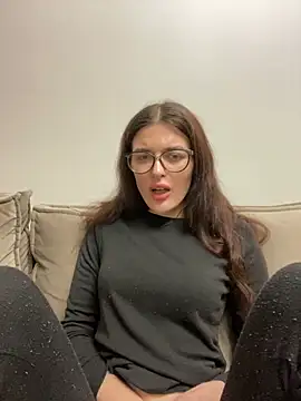 Snapshot of little_belucci chatting on 01-10-25, 03:27 little belucci online show from 01-10-25, 03:27