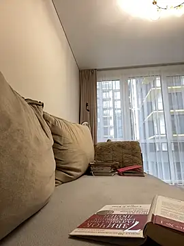 Snapshot of little_belucci chatting on 01-24-25, 02:08 little belucci online show from 01-24-25, 02:08