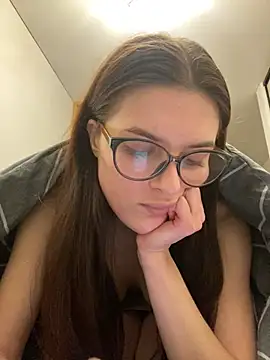 Snapshot of little_belucci chatting on 01-26-25, 05:34 little belucci online show from 01-26-25, 05:34