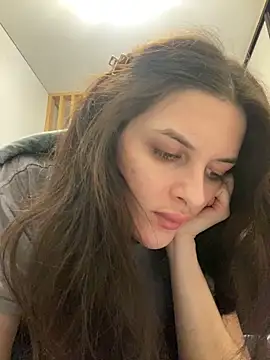 Snapshot of little_belucci chatting on 02-05-25, 08:14 little belucci online show from 02-05-25, 08:14