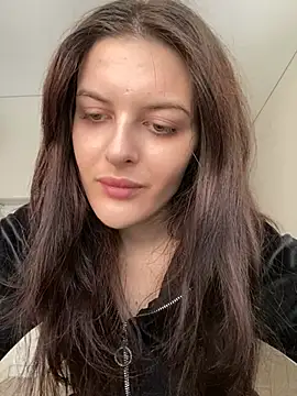 Snapshot of little_belucci chatting on 02-11-25, 01:09 little belucci online show from 02-11-25, 01:09