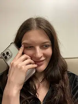 Snapshot of little_belucci chatting on 03-06-25, 05:22 little belucci online show from 03-06-25, 05:22