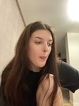 Snapshot of little_belucci chatting on 03-22-25, 06:47 little belucci online show from 03-22-25, 06:47