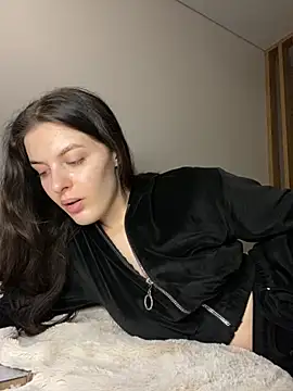 Snapshot of little_belucci chatting on 11-21-25, 12:59 little belucci online show from 11-21-25, 12:59