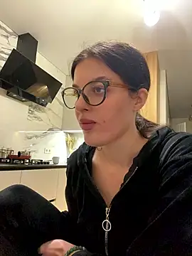 Snapshot of little_belucci chatting on 01-05-26, 07:17 little belucci online show from 01-05-26, 07:17