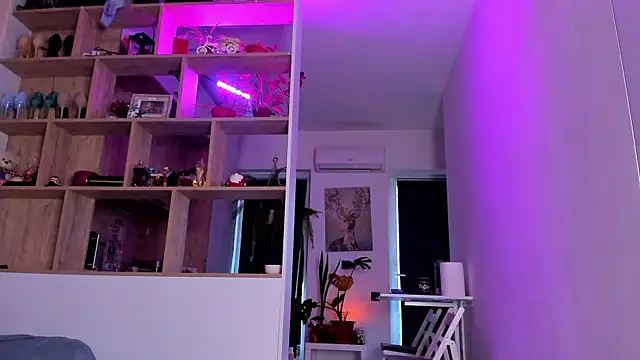 Snapshot of _alleyesonme_ chatting on 09-23-25, 02:53  alleyesonme  online show from 09-23-25, 02:53